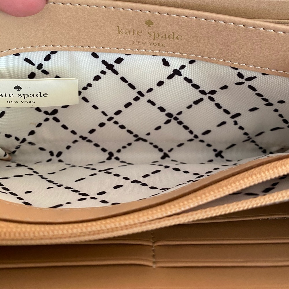 Kate Spade Large Wallet - Picture 3 of 3